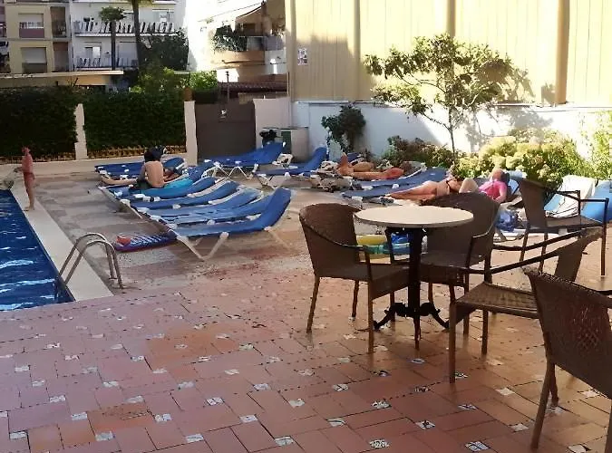 Castella Λορέτ Ντε Μαρ