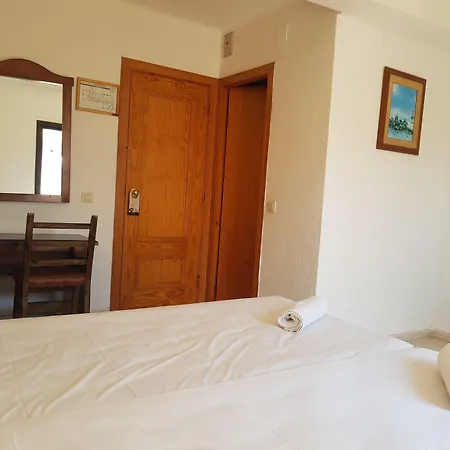 Aparthotel Castella