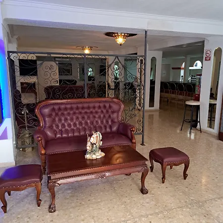 Castella Aparthotel *