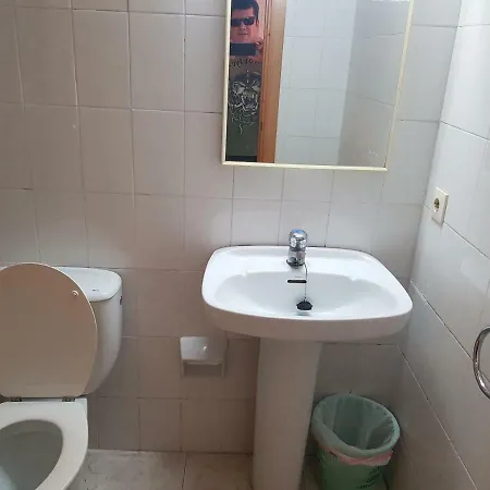 Aparthotel Castella *