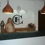 Castella * Λορέτ Ντε Μαρ
