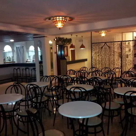 Castella Apartahotel