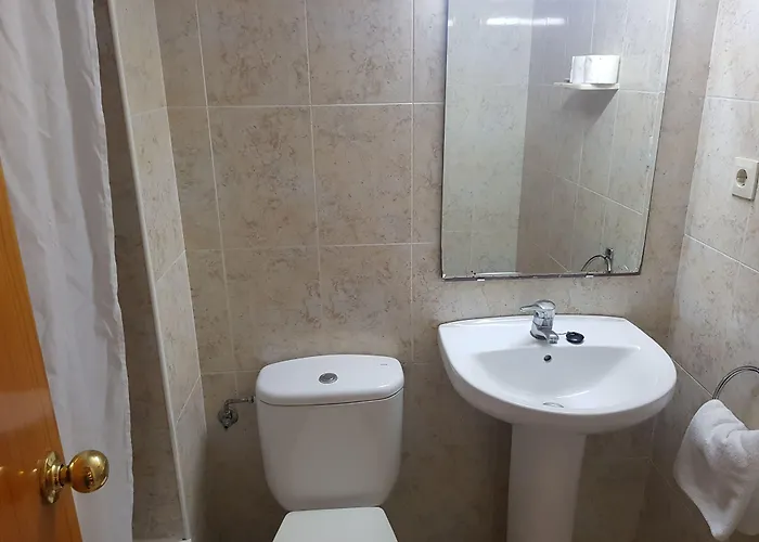 Aparthotel Castella *