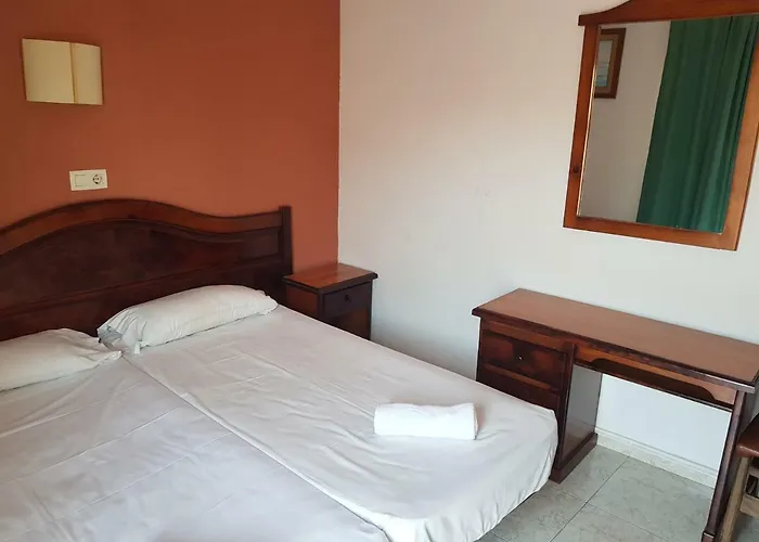 Aparthotel Castella