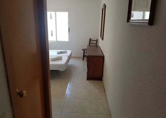 Aparthotel Castella *